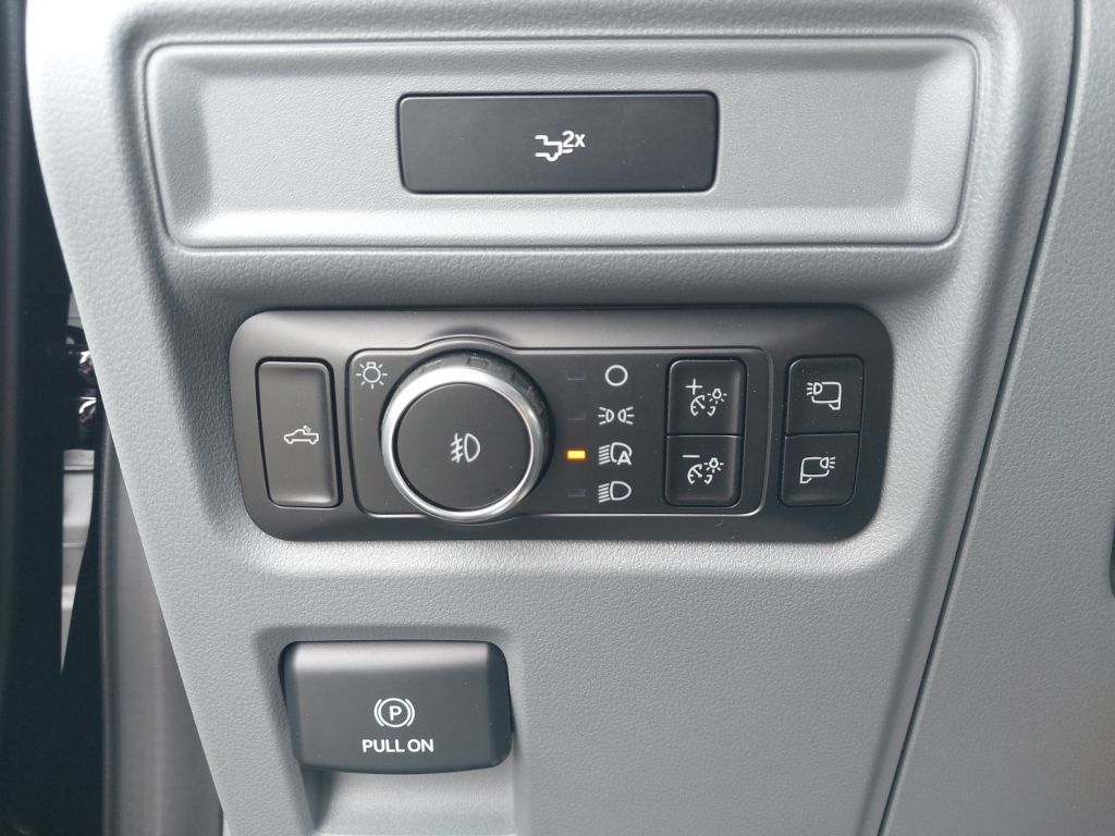 2026 Ford F-150 XLT - Photo 16