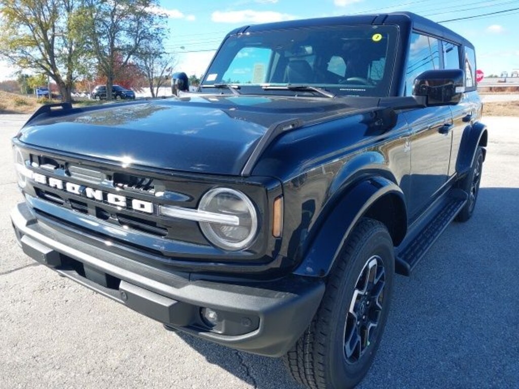 New 2025 Ford Bronco Outer Banks SUV