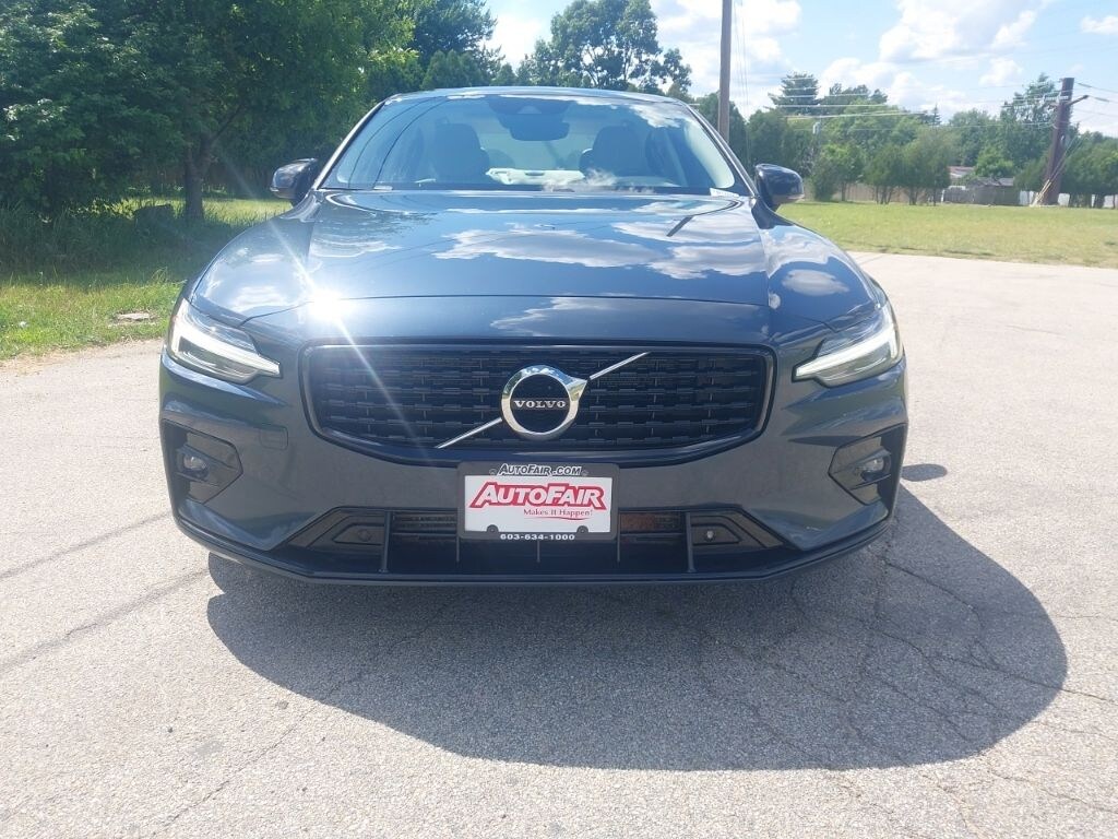 Certified 2021 Volvo S60 T5 Momentum Sedan