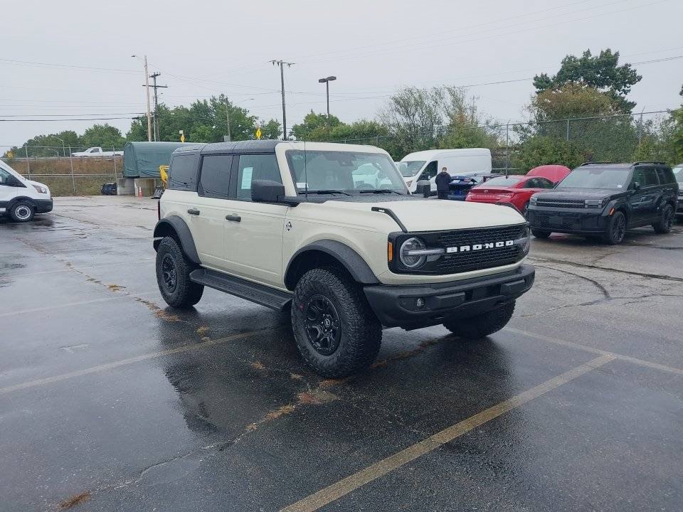 New 2026 Ford Bronco Outer Banks SUV
