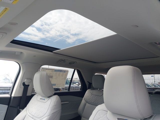 2026 Ford Explorer Platinum - Photo 24