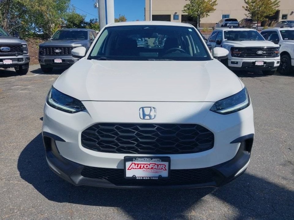 Certified 2025 Honda HR-V LX SUV