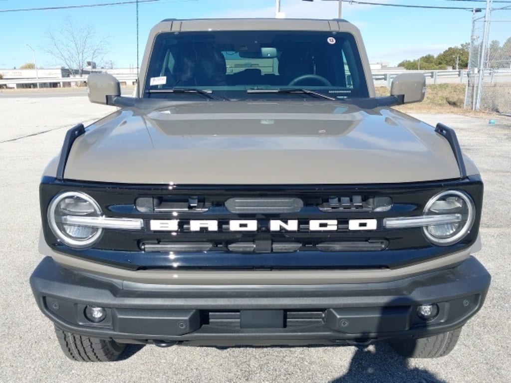 New 2025 Ford Bronco Outer Banks SUV