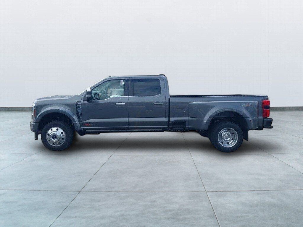 New 2026 Ford F-450 Truck Crew Cab