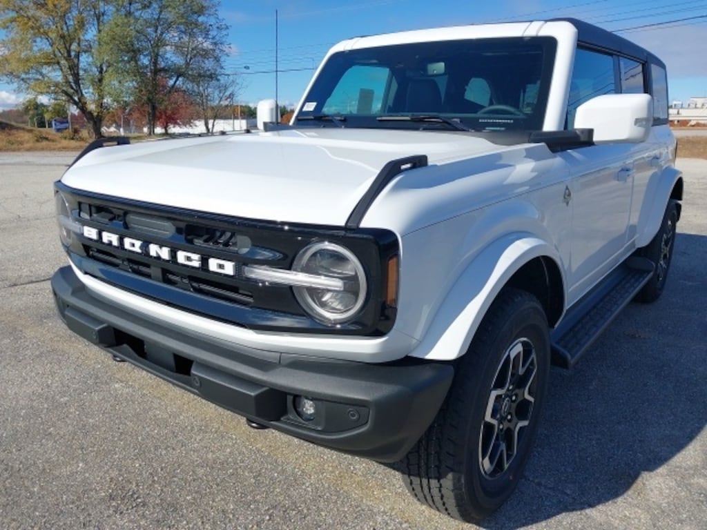 New 2025 Ford Bronco Outer Banks SUV