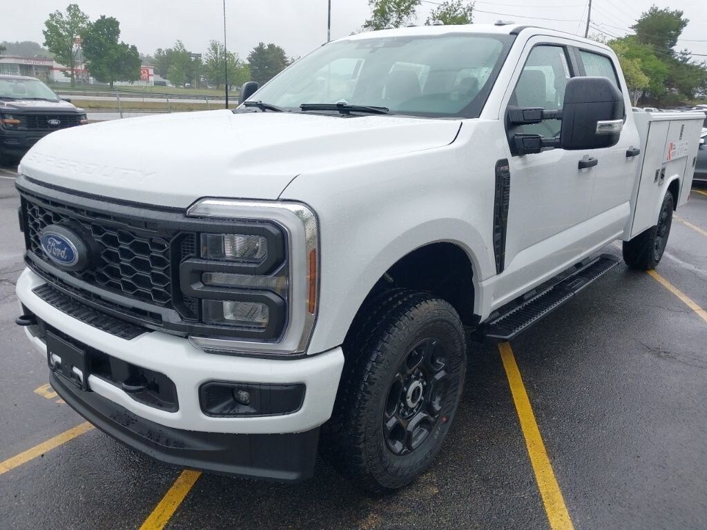 New 2026 Ford F-350 Truck Crew Cab