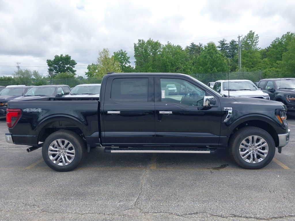 2026 Ford F-150 XLT - Photo 9