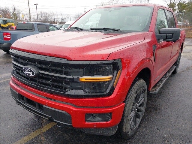 2025 Ford F-150 XLT photo 4