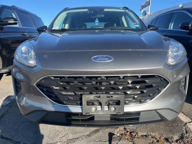 2021 Ford Escape SE's photo
