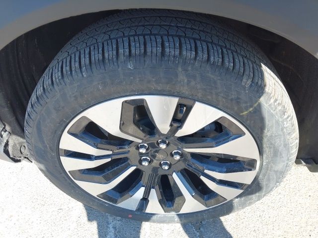 2026 Ford Explorer Platinum - Photo 14