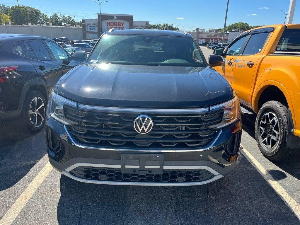 Certified 2024 Volkswagen Atlas Cross Sport 2.0T SE SUV