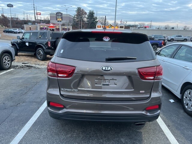 2019 Kia Sorento LX S photo 3