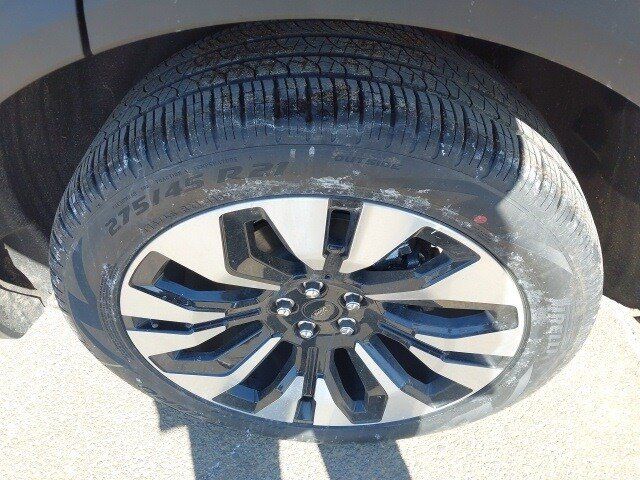 2026 Ford Explorer Platinum - Photo 13