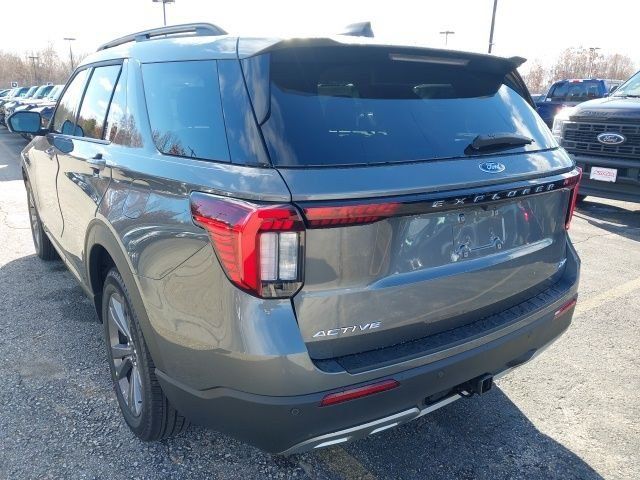 2026 Ford Explorer Active - Photo 6