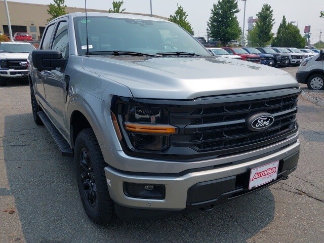 2025 Ford F-150 XLT photo 2