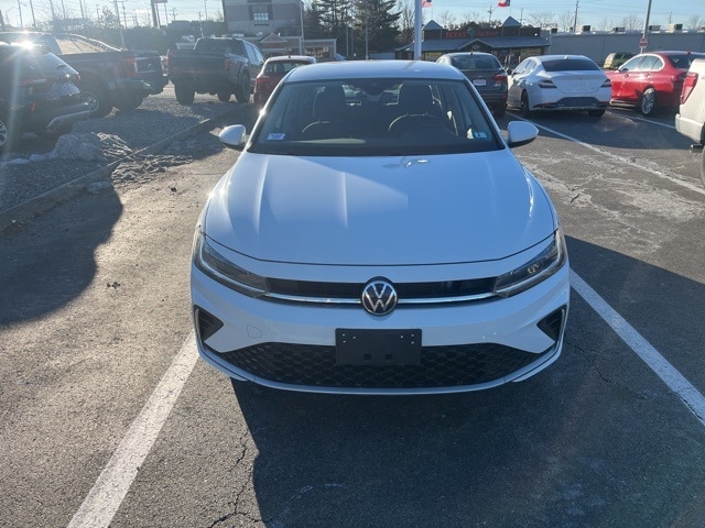 2025 Volkswagen Jetta S's photo