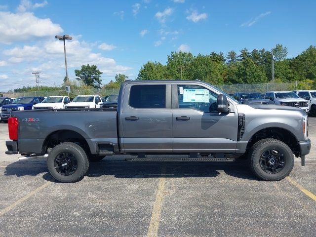 2026 Ford F-350 Super Duty XL - Photo 9