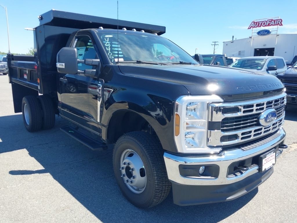 New 2026 Ford F-350 XL Chassis