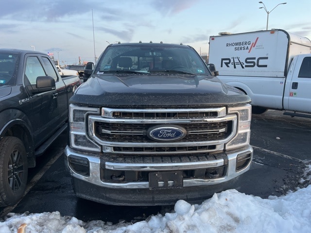2021 Ford F-350 Super Duty Lariat's photo