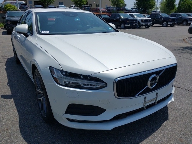 Certified 2018 Volvo S90 Momentum with VIN LVY992MK7JP024348 for sale in Manchester, NH