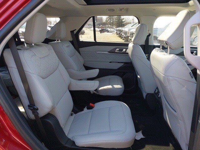 2026 Ford Explorer Platinum - Photo 24
