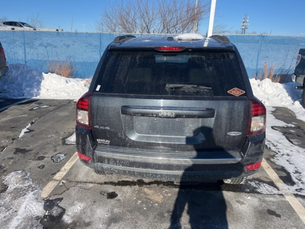 Used 2015 Jeep Compass Latitude SUV