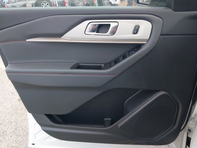 2026 Ford Explorer Active - Photo 15