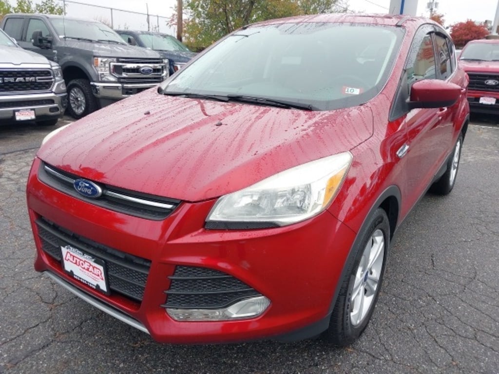 Used 2015 Ford Escape SE SUV