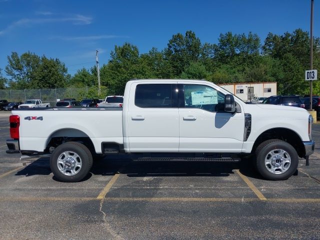 2026 Ford F-350 Super Duty XLT - Photo 9