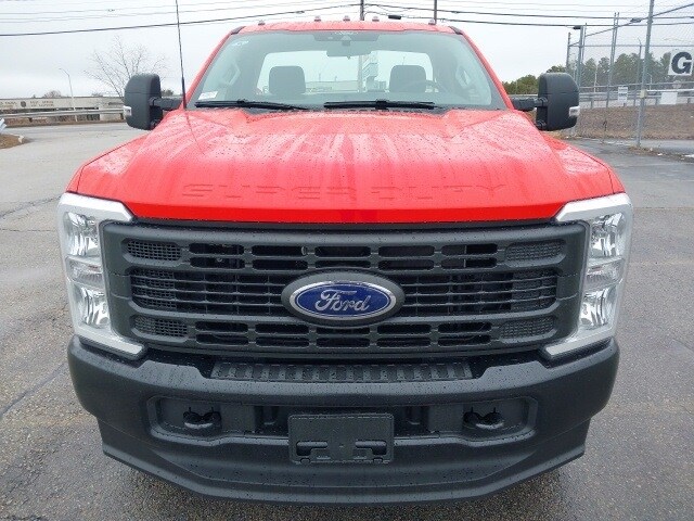 2025 Ford F-350 XL photo 3