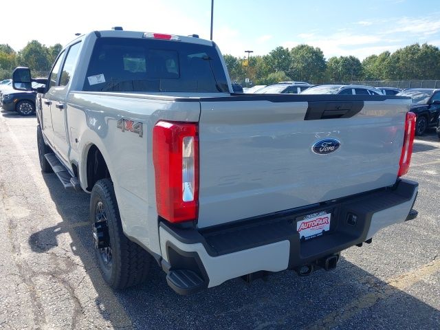 2026 Ford F-350 Super Duty XL - Photo 6