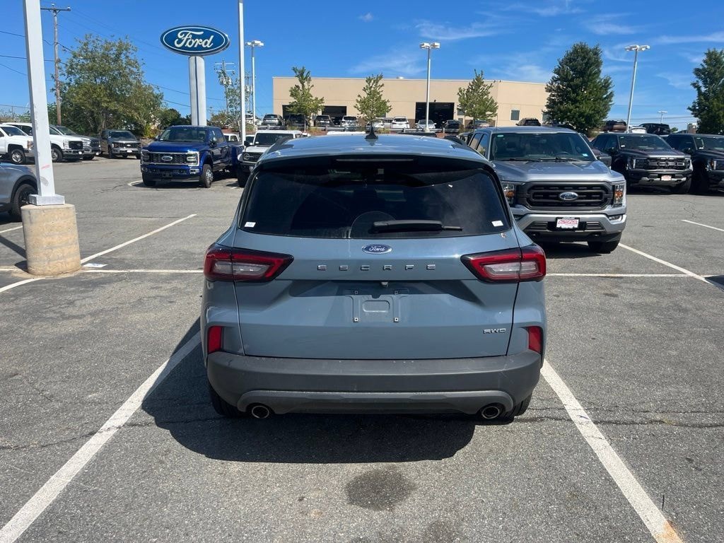 Certified 2025 Ford Escape ST-Line Select SUV