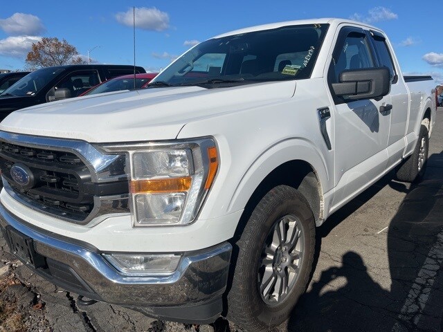 2022 Ford F-150 XLT photo 2