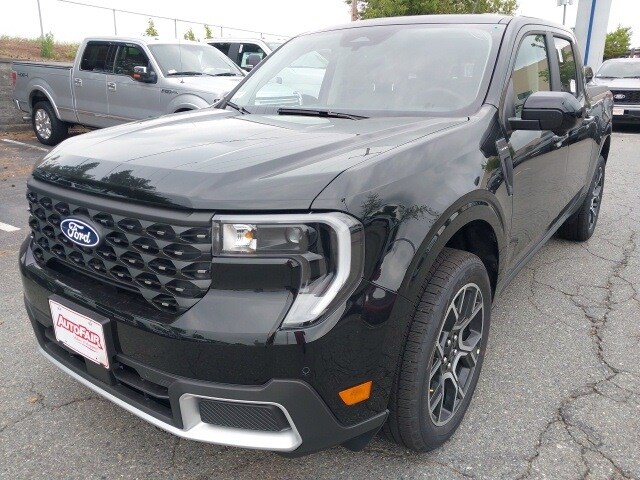 2025 Ford Maverick Lariat photo 4