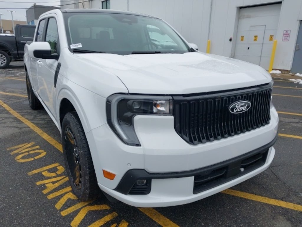 New 2025 Ford Maverick Lobo High Truck