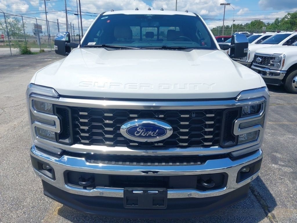 New 2026 Ford F-350 Lariat Truck