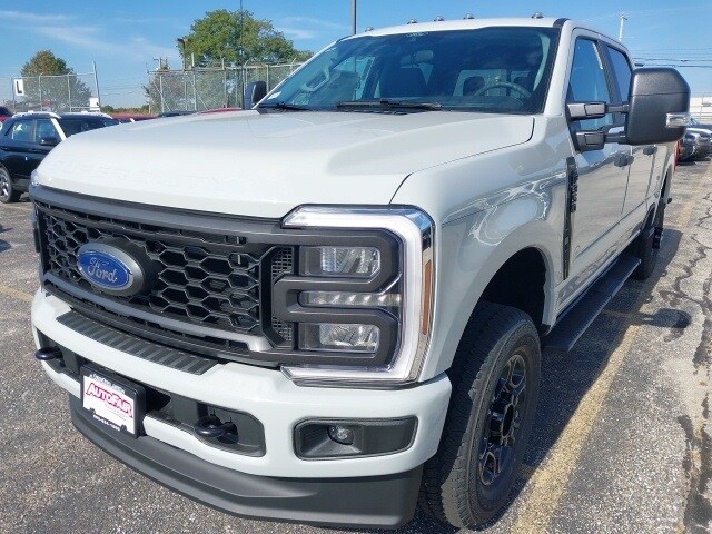 2026 Ford F-350 XL photo 4