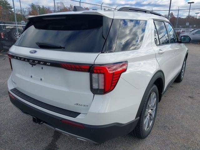 2026 Ford Explorer Active - Photo 8