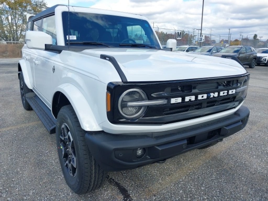 New 2025 Ford Bronco Outer Banks SUV