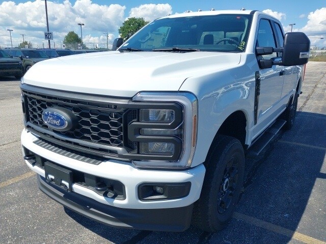 2026 Ford F-250 XL photo 4