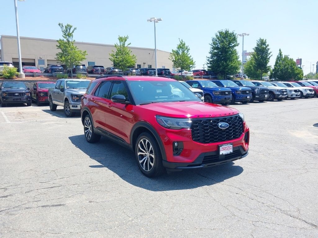 Certified 2025 Ford Explorer ST-Line SUV