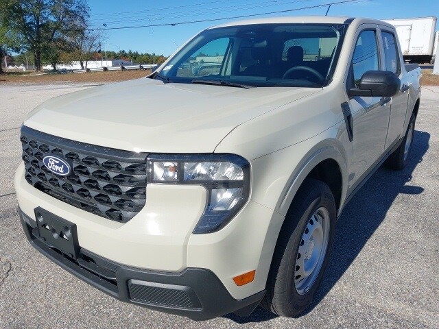 2025 Ford Maverick XL photo 3