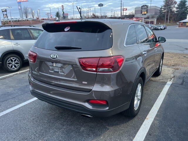 2019 Kia Sorento LX S photo 4