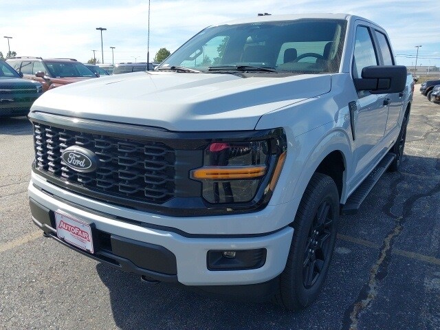 2025 Ford F-150 STX photo 4
