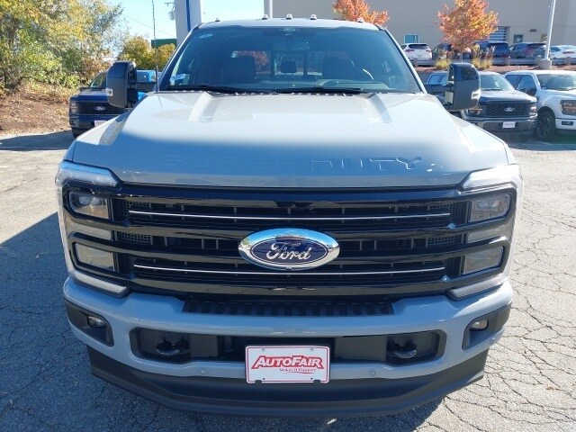 2026 Ford F-350 Platinum photo 2