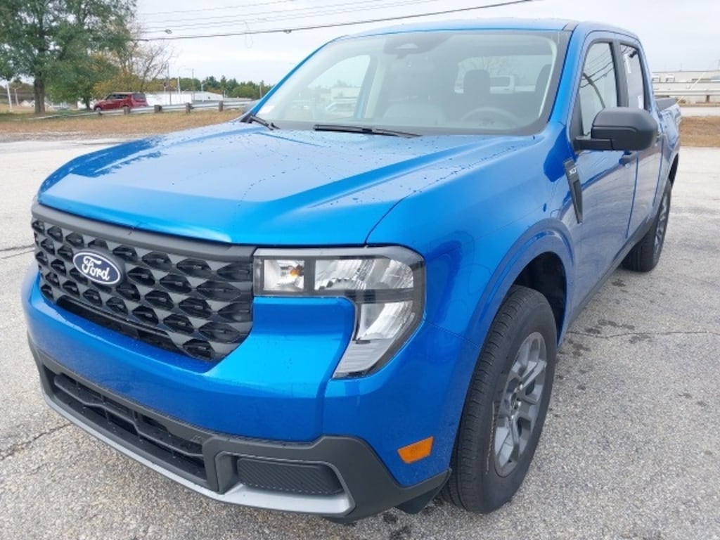 New 2025 Ford Maverick XLT Truck