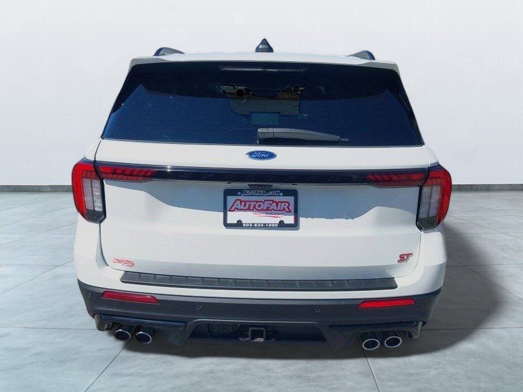 2025 Ford Explorer ST - Photo 6