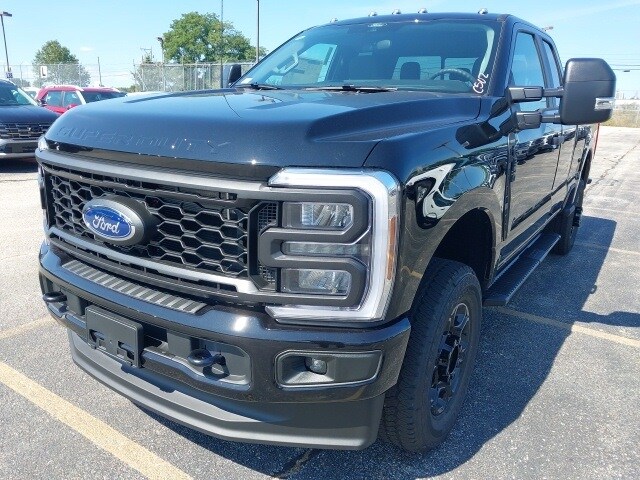 2026 Ford F-350 XL photo 3