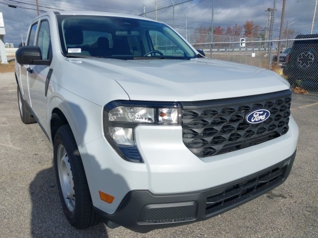 New 2025 Ford Maverick XL Truck