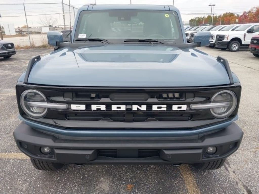 New 2025 Ford Bronco Outer Banks SUV